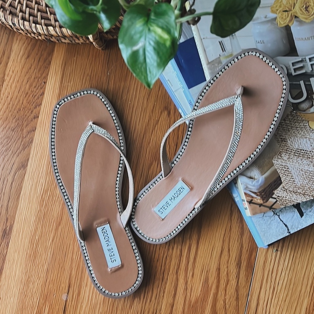 NIB Steve Madden Nadira rhinestones sandals size 9